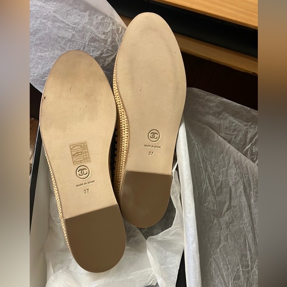 Chanel Cruises 2018 Espadrilles - Picture 5 of 6